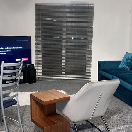 Luxury 1 Bed Apartment With Parking แมนเชสเตอร์ ภายนอก รูปภาพ