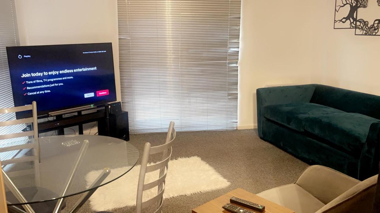 Luxury 1 Bed Apartment With Parking แมนเชสเตอร์ ภายนอก รูปภาพ